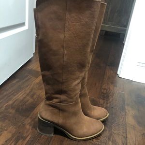 Size 6.5 lucky brand boots